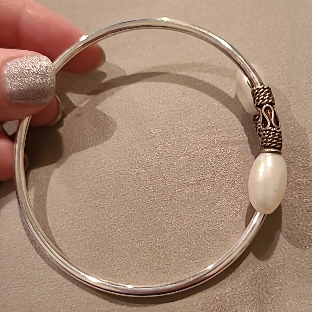 Freshwater pearl sterling silver bracelet - Picture 3 of 4